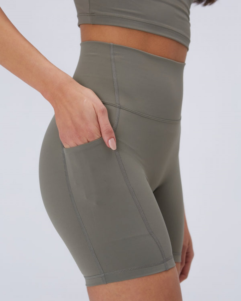 Adanola Ultimate Pocket Crop Shorts Olivgrün Grün | SN-ADA56609