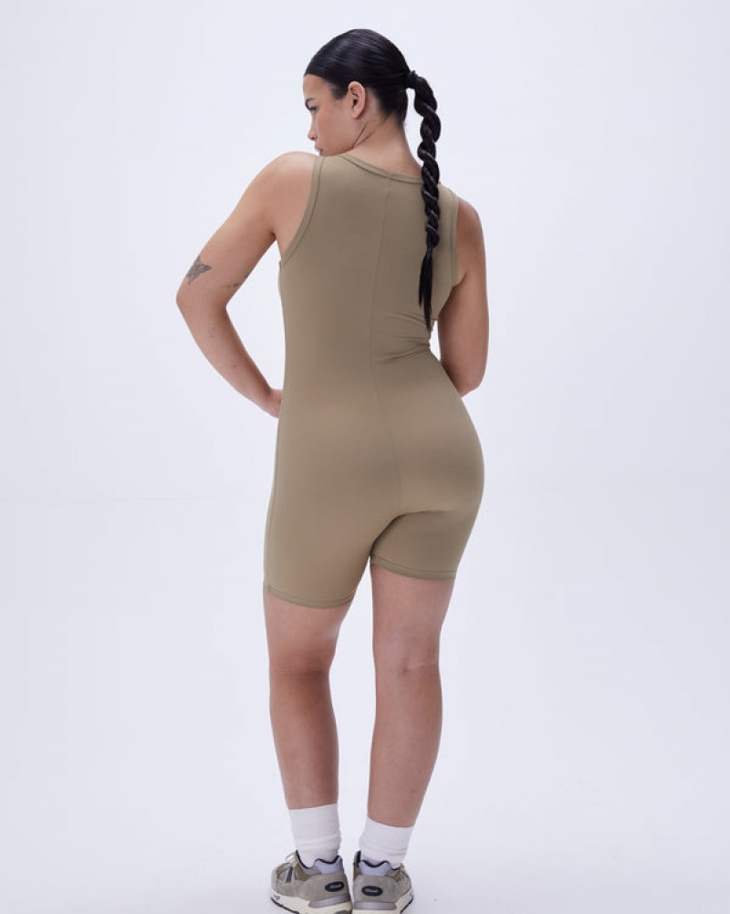 Adanola Ultimate Scoop Neck Ärmellose Romper Tiefesbraun | SN-ADA56643