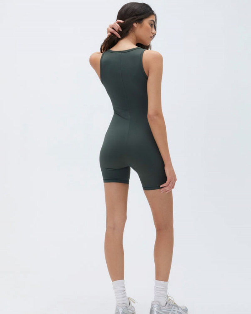 Adanola Ultimate Scoop Neck Ärmellose Romper Dunkelolivgrün | SN-ADA56644