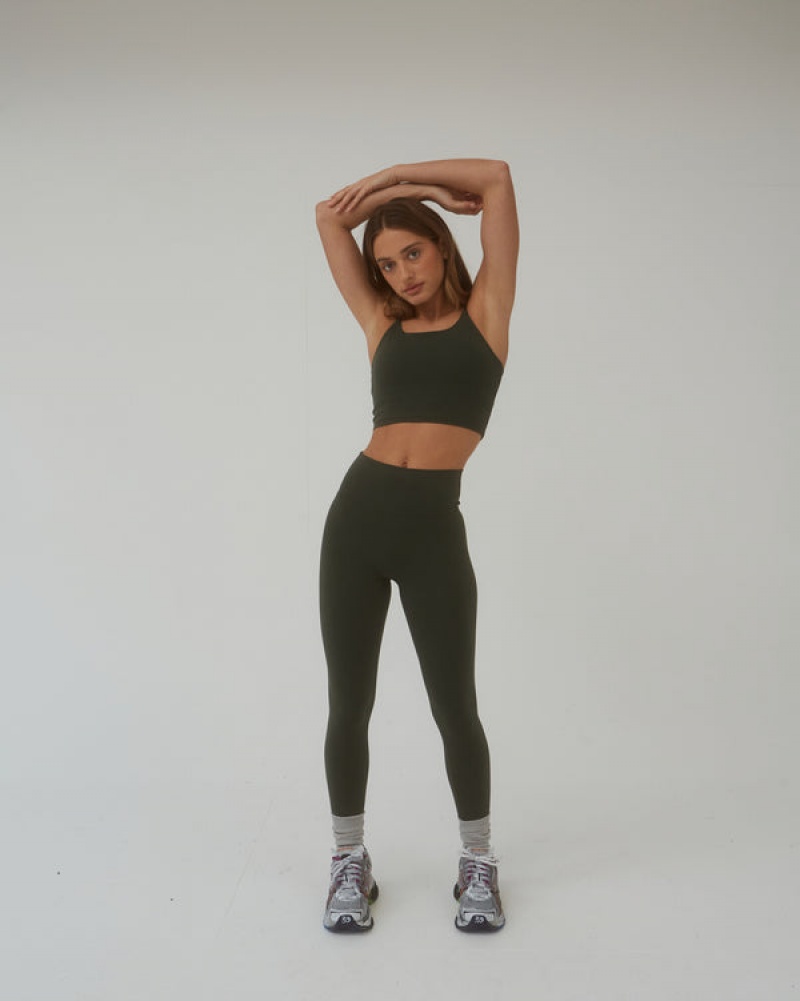 Adanola Ultimate Tank Bra Dunkelolivgrün | SN-ADA56576