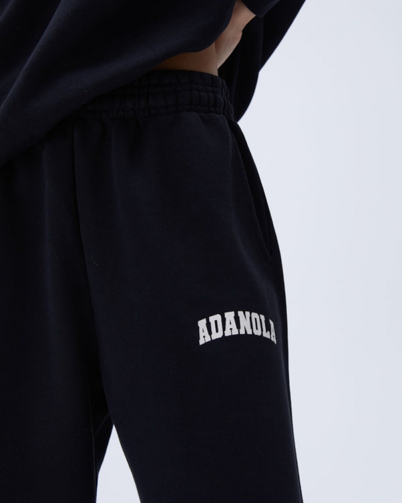 Adanola Varsity Oversized Sweatpants Schwarz | SN-ADA56539